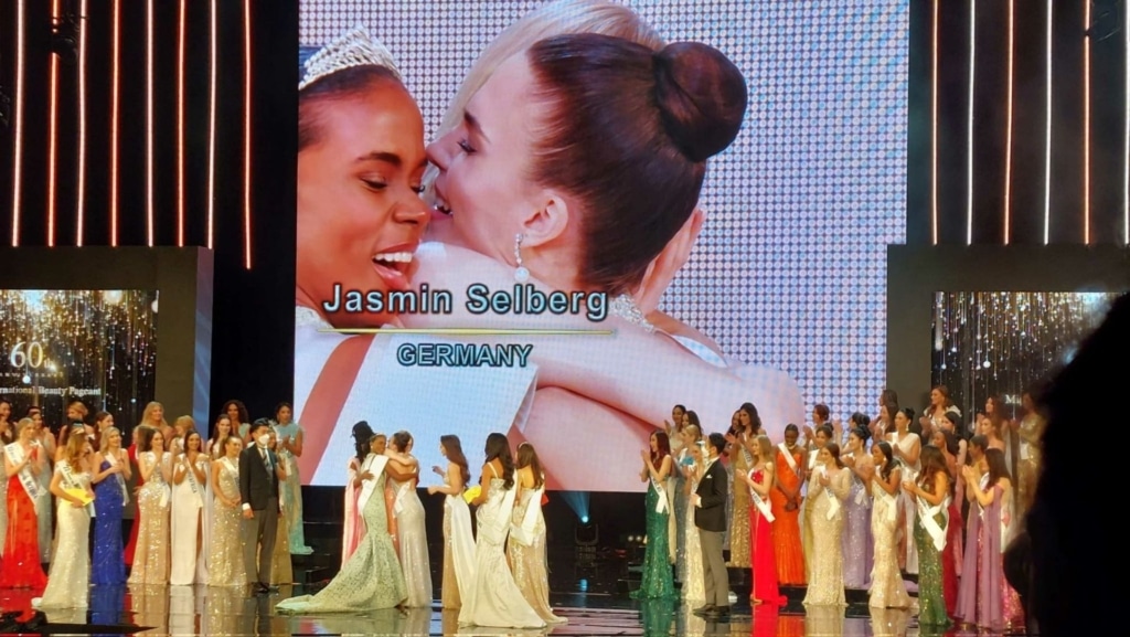 Miss International Jasmin on stage